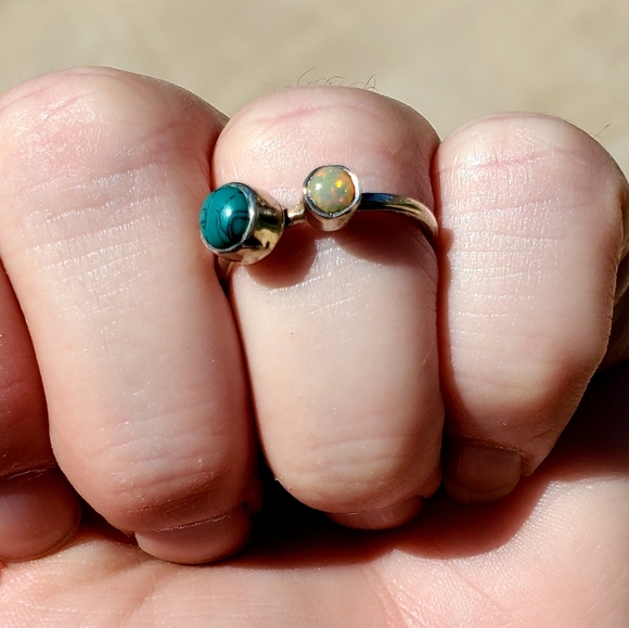 New Ethiopian Opal & Turquoise Thin Silver Band Ring. - Picture 12 of 15
